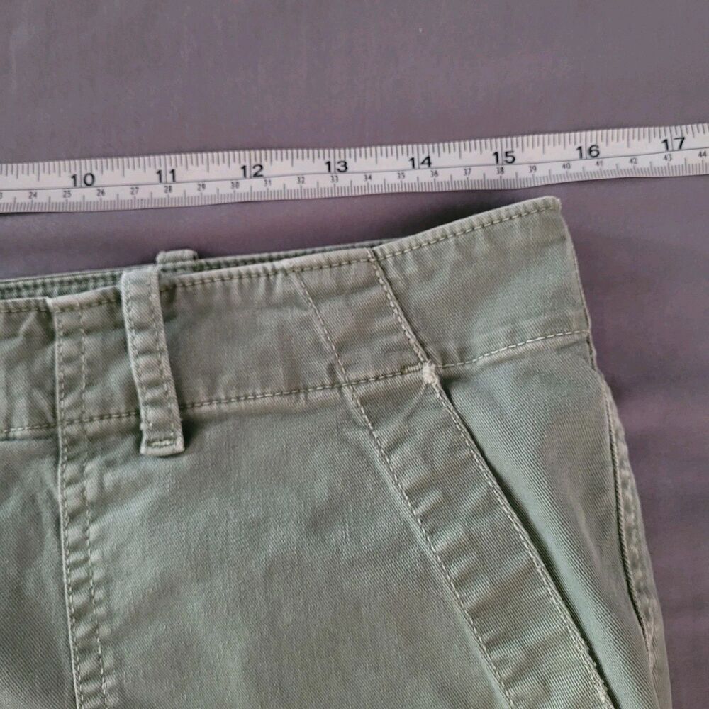 Nili Lotan Cargo Cropped Jogger Military Pants Women Size 4 111/88 80NL Green - Picture 5 of 8
